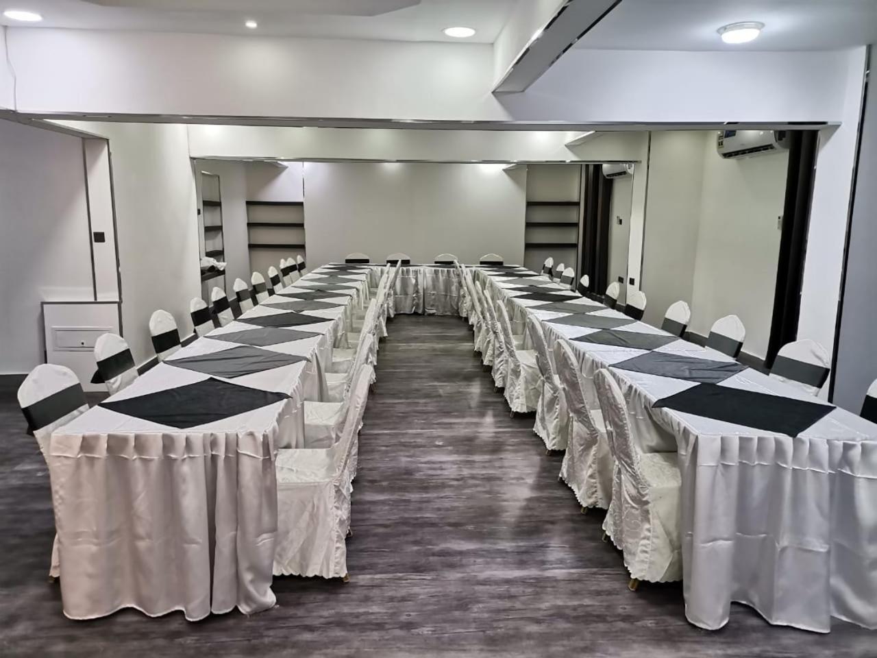 Al Hussam Hotel Apartments Rusayl Экстерьер фото