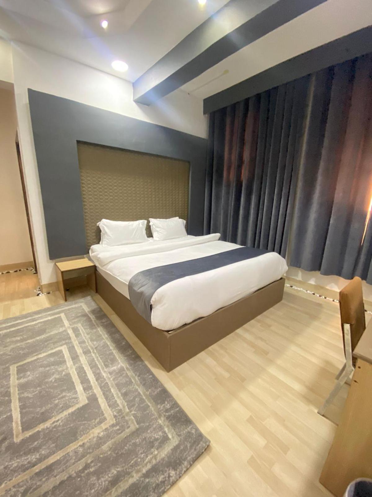 Al Hussam Hotel Apartments Rusayl Экстерьер фото